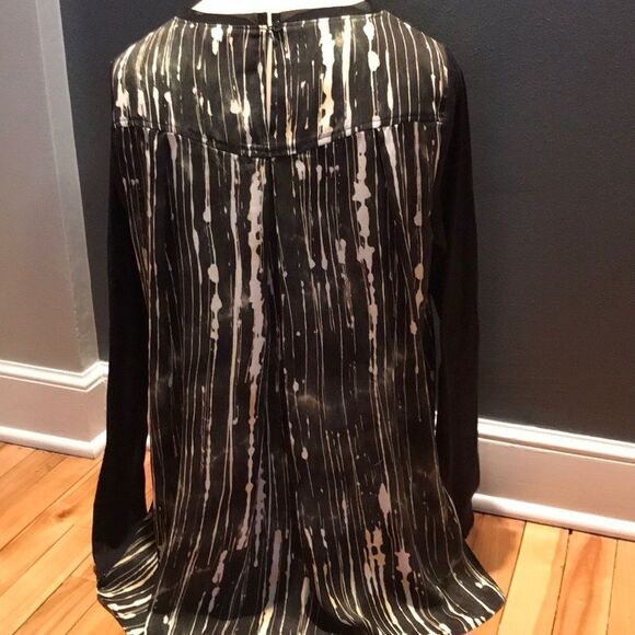 Simply Vera silky black print top, medium - Picture 4 of 5